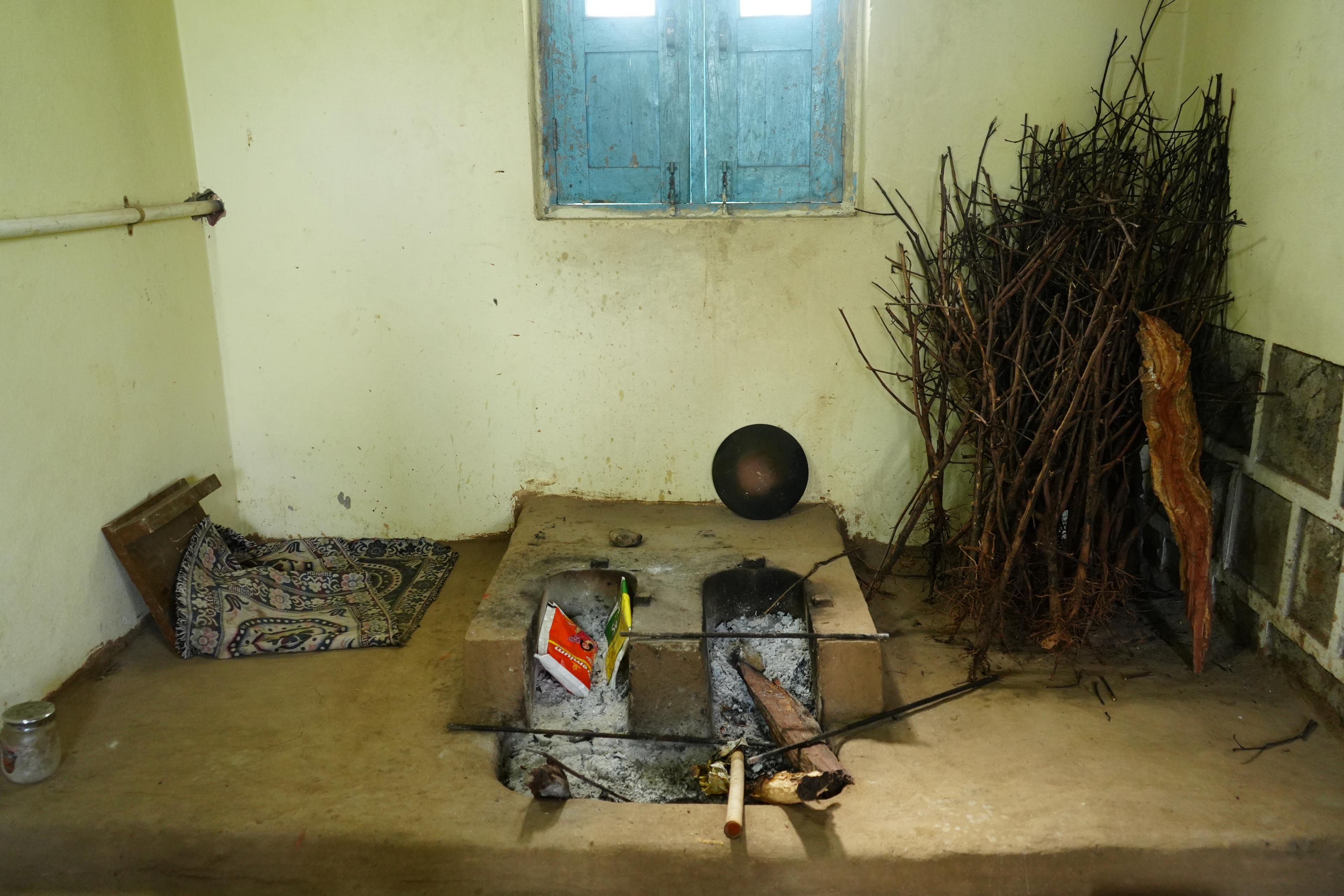 Village Kitchen - Clay Chulha